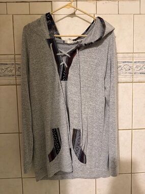 Skonhet Light Gray Hooded Knit Top with Aztec Trim